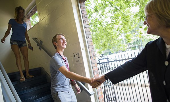 Nam sinh trúng tuyển Harvard sau 6 năm viết bức thư gửi hiệu trưởng